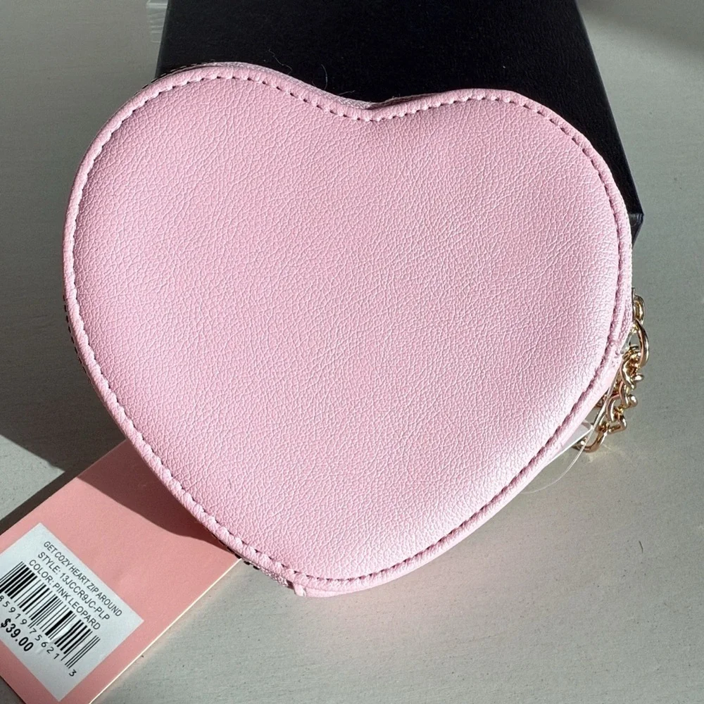 New Juicy Couture Get Cozy Heart Wristlet Wallet Fluffy Faux Fur Pink Leopard